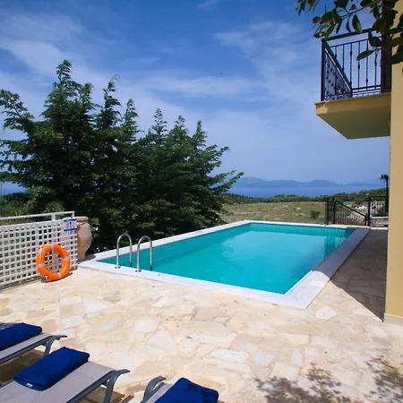 Sleeps 5 Katsarata