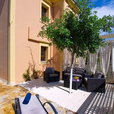 Sleeps 5 * Katsarata