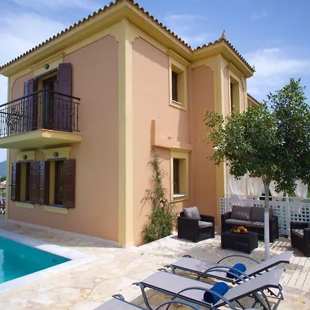 Sleeps 5 Katsarata