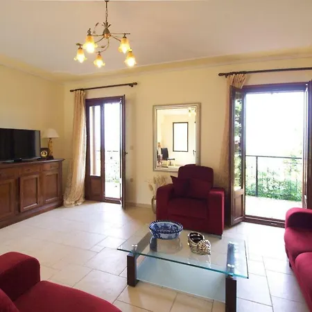 Sleeps 5 Vila