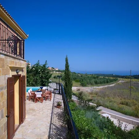 Vila Sleeps 5 Katsaráta